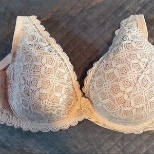 Brand New with Tags Intimissimi Lace Bra